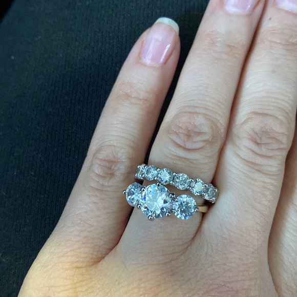 Two Tone 3 Stone Cubic Zirconia Crystal Ring - Picture 10 of 11